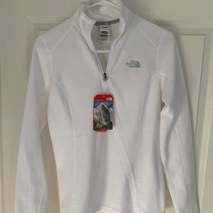 New The North Face women’s white half zip fleece size Small NWT